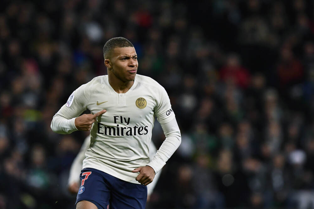 维蒂尼亚：欧冠决赛前，恩里克在讲话中让我们冷静下来